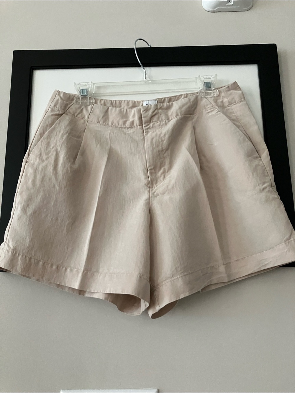 GAP Light Beige Pleated High-Rise Bermuda Shorts
